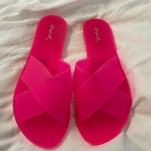 Pink qupid pool slides size 7